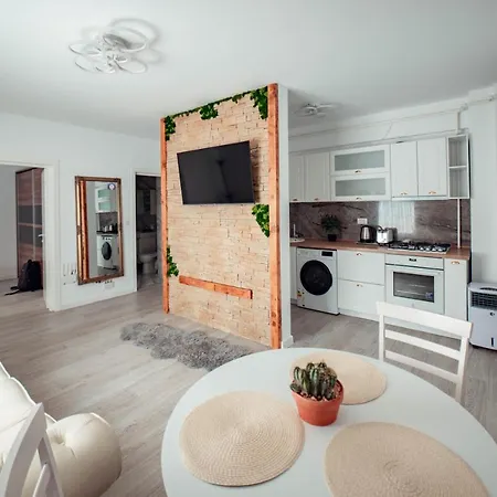 Cozy Lifestyle Apartments - City Center Iasi Extérieur photo