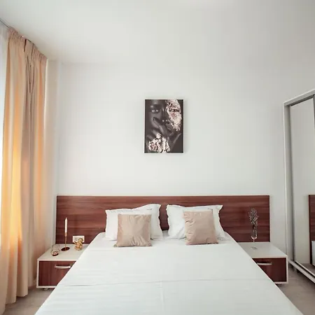Cozy Lifestyle Apartments - City Center Iasi Extérieur photo